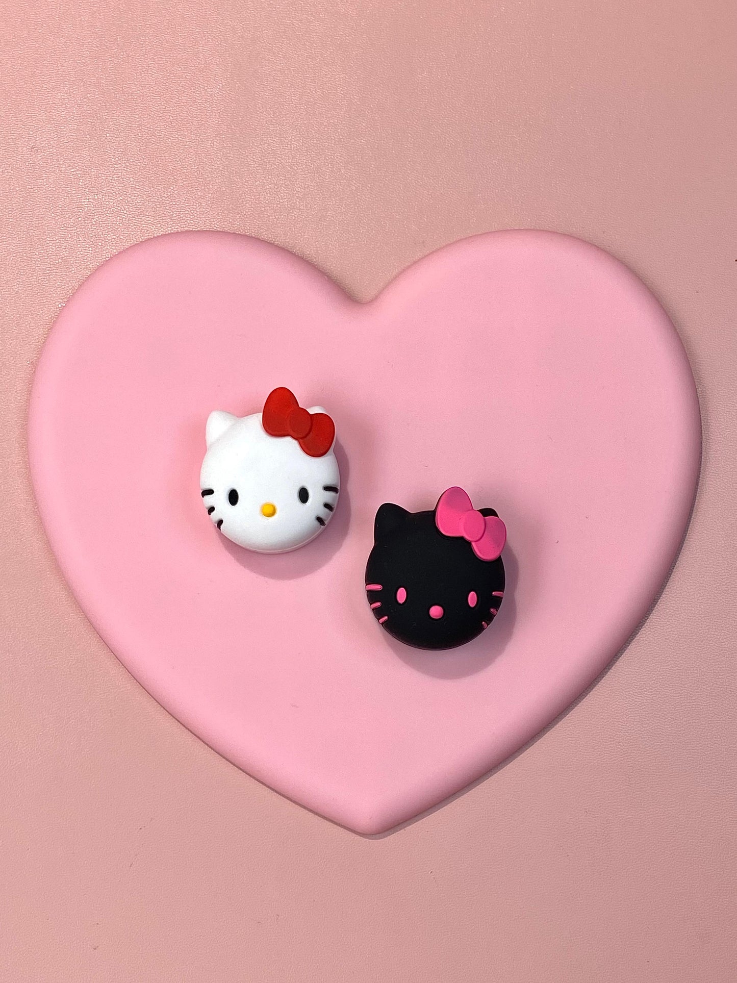 'Hello Kitty' Wax container